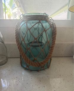 Candle holder