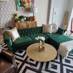 Velvet Sectional Upholstered Tufted Emerald Dark Green Couch Sofa. Great condition.