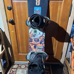 CAPiTA Defenders of Awesome Snowboard + Bindings     (Open For Offers) 