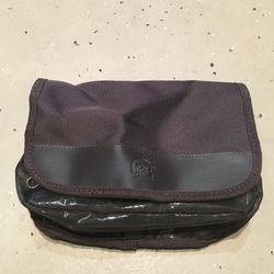 Arbonne Makeup Bag With Hanger 