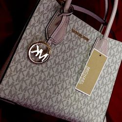  Michael Kors Bag