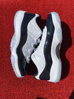 Nike Air Jordan Retro 11 Low Iridescent Size 13
