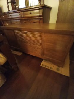 Vintage Beautiful (1953) Lane Cedar Chest