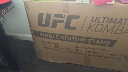 UFC ULTIMATE KOMBAT SINGLE STATION STAND