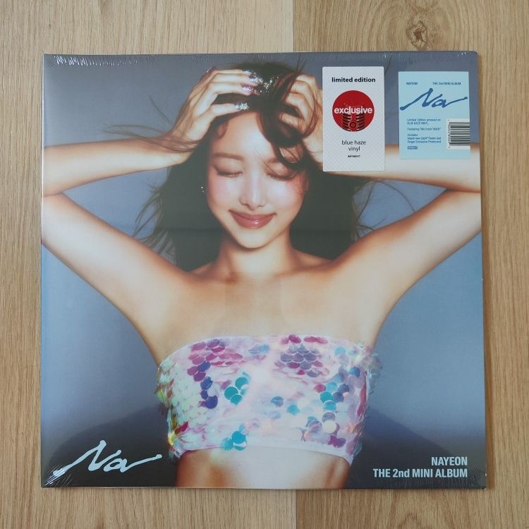 Im nayeon vinyl target store exclusove SEALED