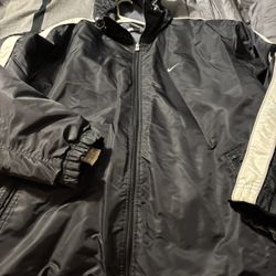 Like New Mens Size XL Heavy Nike Coat