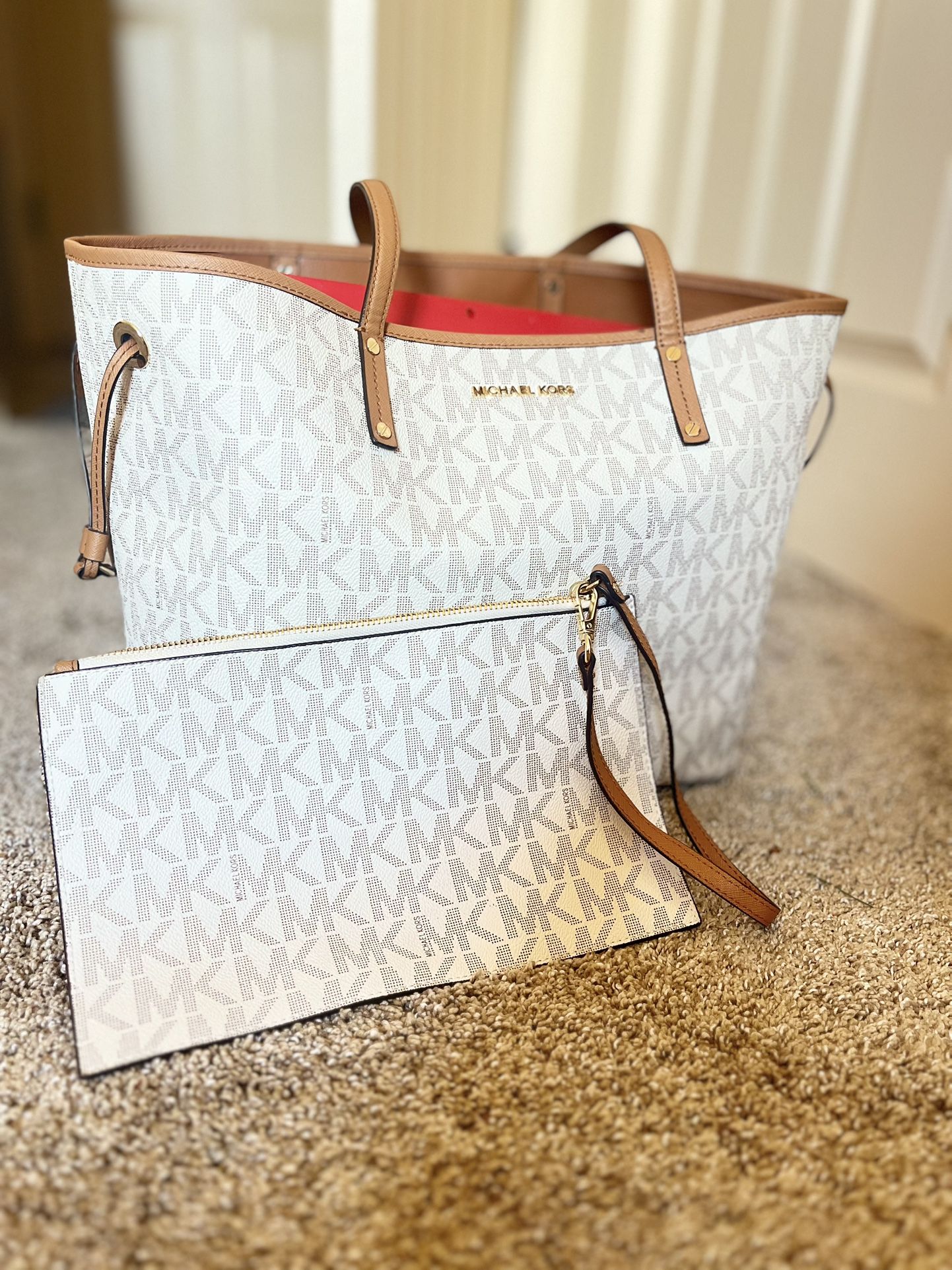 MK Michael Kors Medium Neverful With Pouch