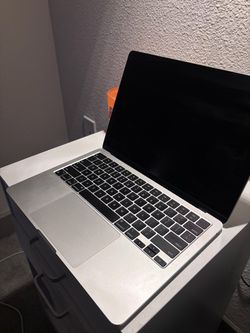 2022 MacBook Air M2