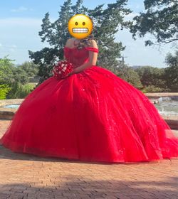 Quinseñera dress.