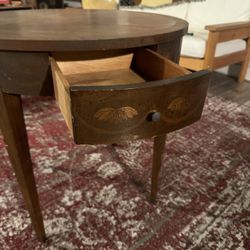 Vintage Table Antique