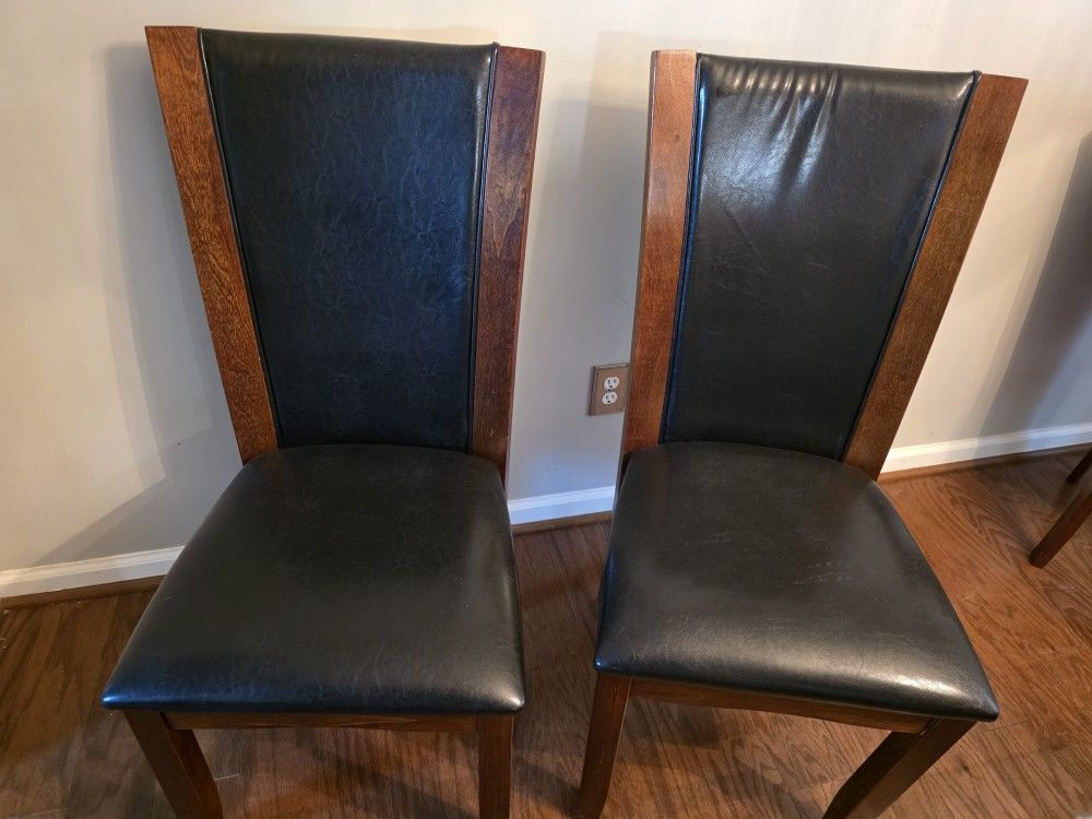 Dining Room Table Chairs (6)