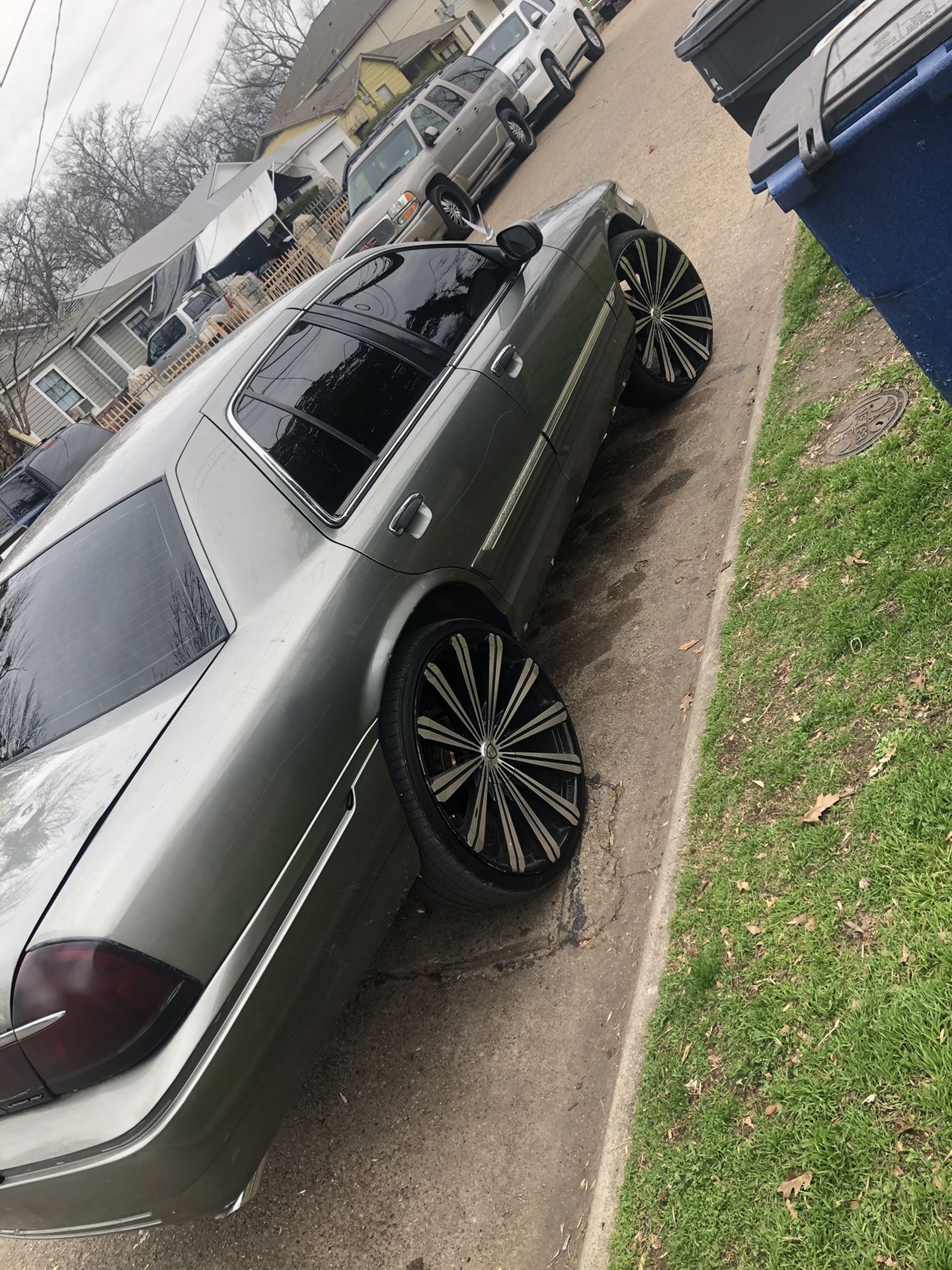 2001 Mercury Grand Marquis for Sale in Dallas, TX - OfferUp