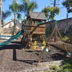 Malibu Wood Playground Set 