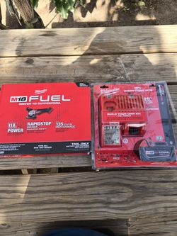 M18 Grinder With Battery And Charger 