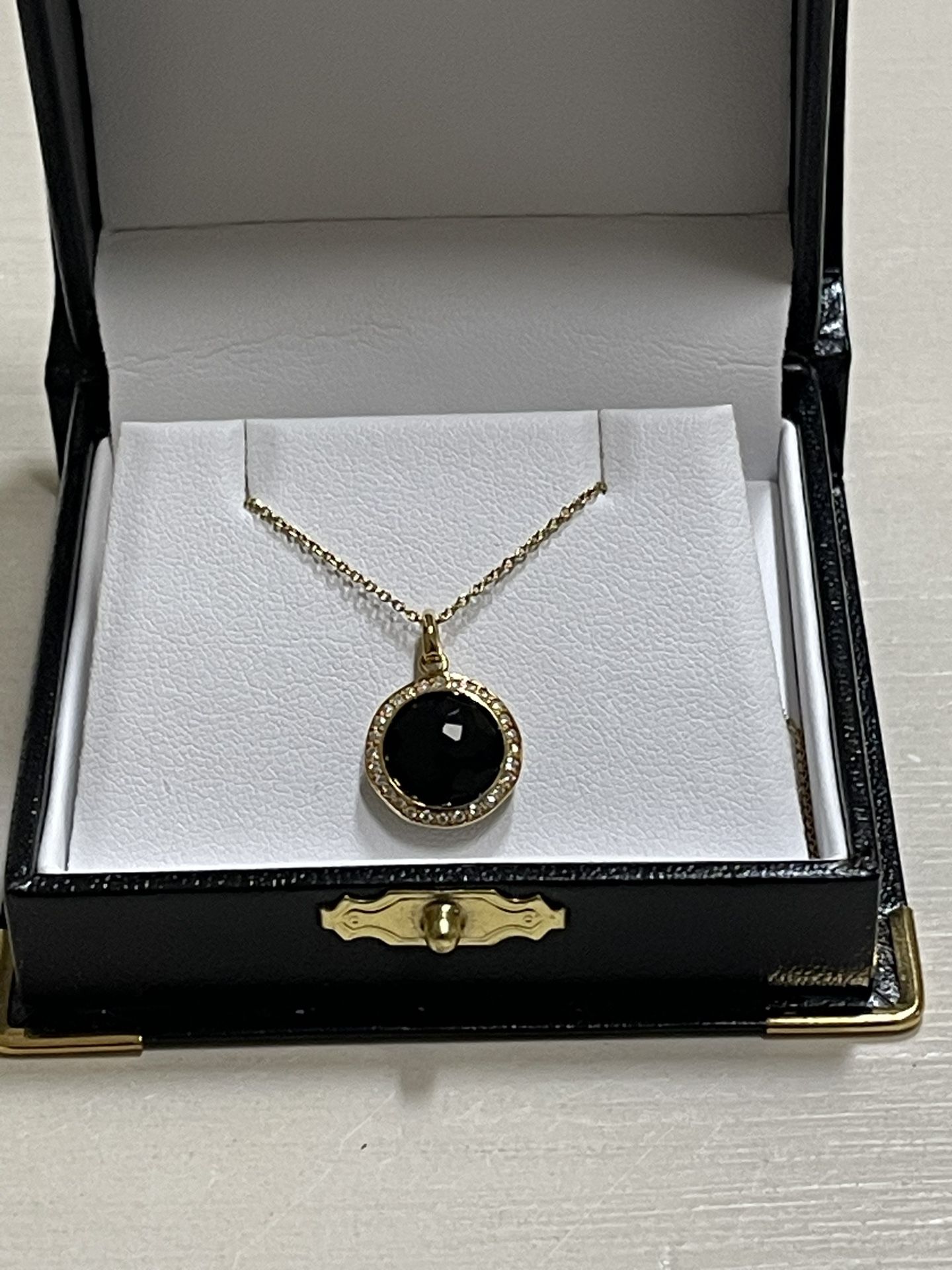 18k Gold Necklace W/ Onyx Diamond Pendant