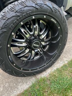 For trade!  22x10.5 Sota wheels with new 33s