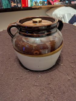 Robinson-Ransbottom Bean Pot