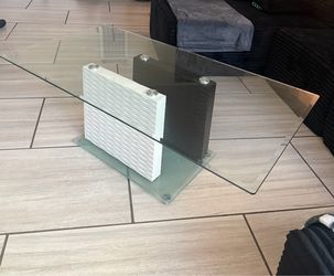 Modern black & white coffee table