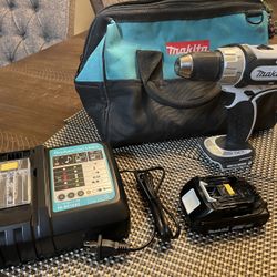 Makita Cordless Driver Drill