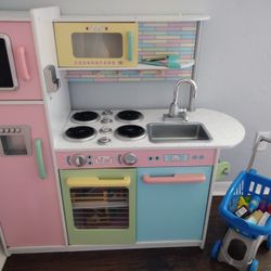 Play Kitchen 
