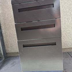 Metal Locking Drop Box / File Cabinet – 3 Slots / Buzón Metálico con Cerradura / Archivador de 3 Compartimentos