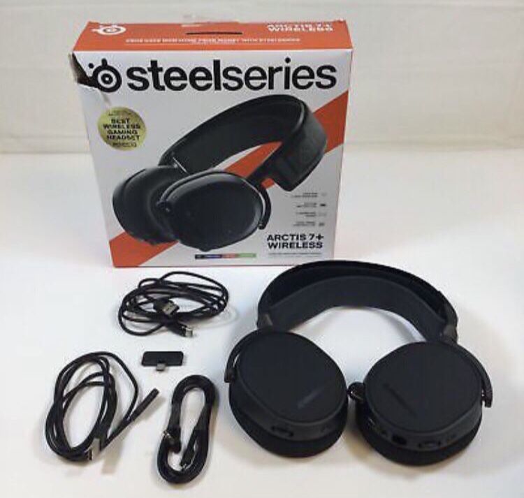 SteelSeries Arctis 7+ Wireless Gaming Headset, Lossless 2.4 GHz, 30 Hour Battery Life, USB-C, Black