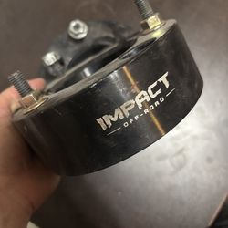 Impact Off Road Leveling Kit 2.5in.