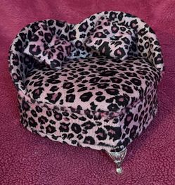Pink Leopard Animal Print Plush Heart Shaped Jewelry Box 7” x 6” x 5” NEW in Box!