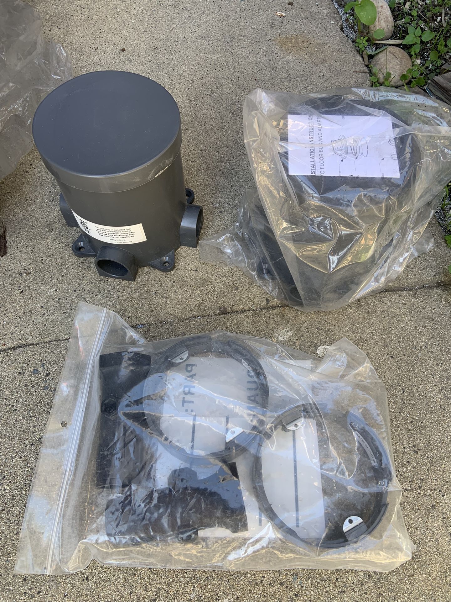 NEW PFLB-R-C ROUND PVC FLOOR BOXES