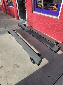 Side steps that were taken off a 2022 Chevy Silverado 1500 work truck, we took off the wiring that power the steps to go up and down when you open th