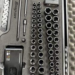 SnapOn Cordless Impact Wrench/Ratchet Set