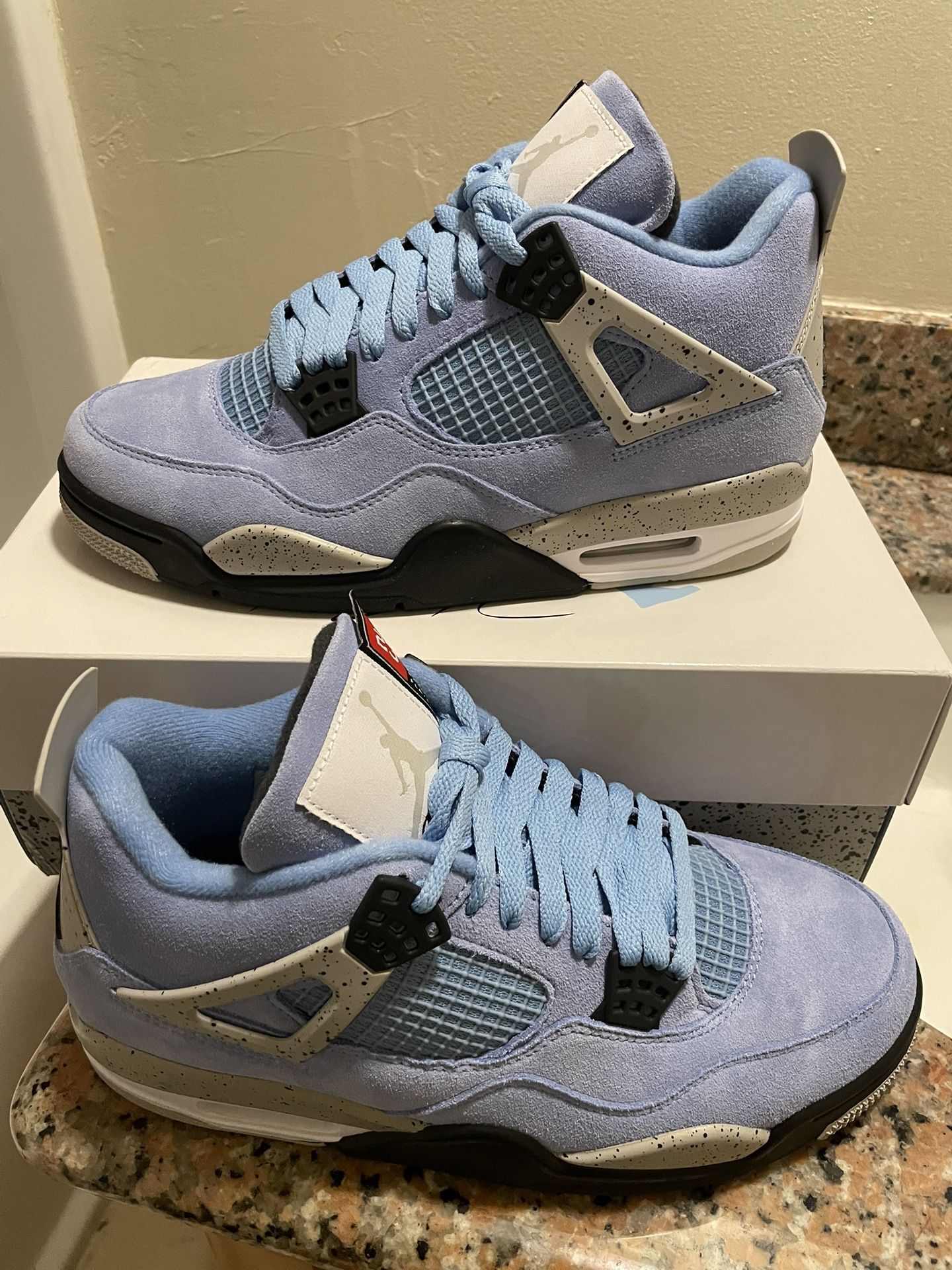 Jordan 4 Retro University Blue (size 9m) $330 Obo