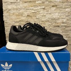 Adidas Marathon Tech