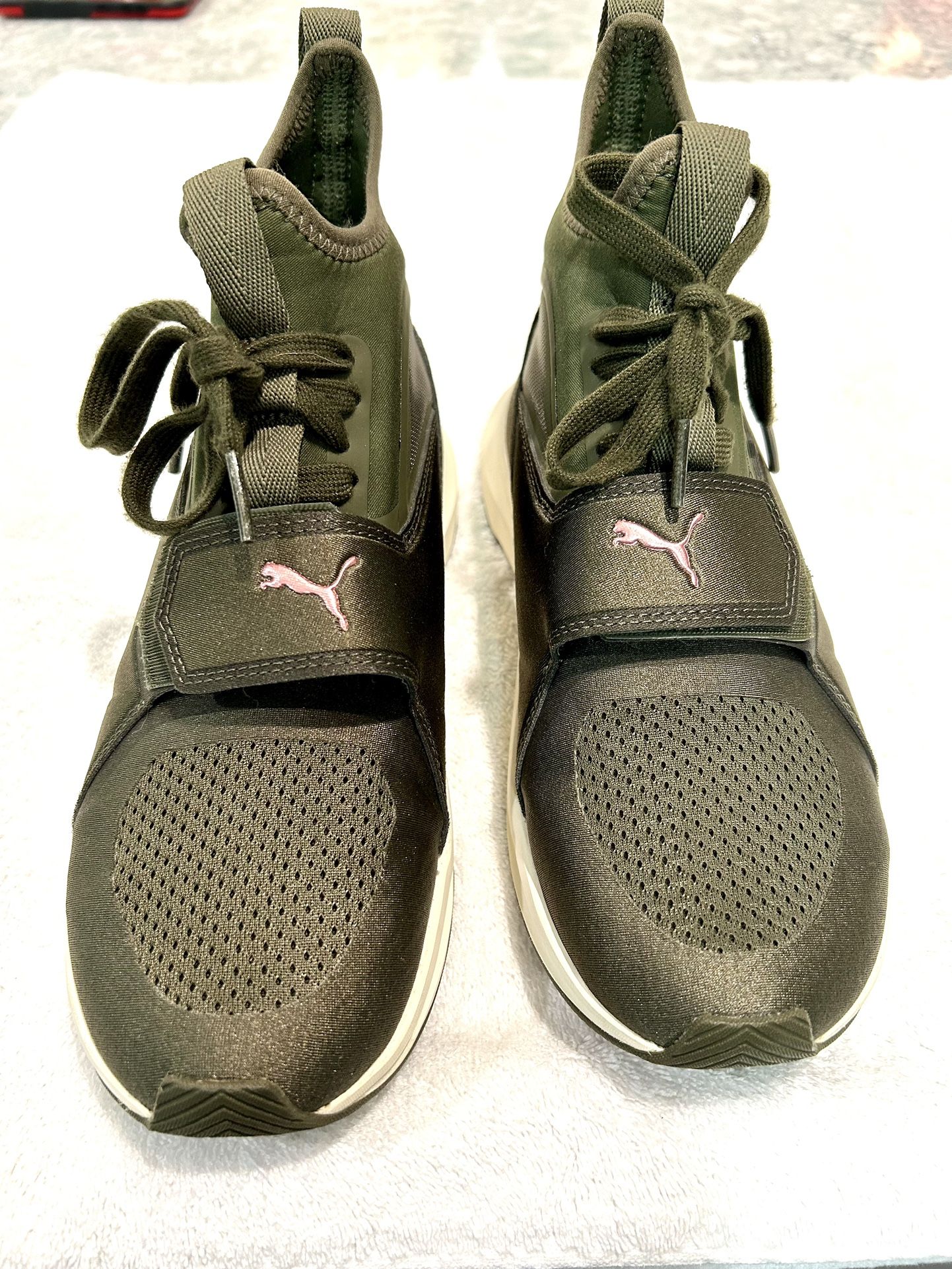 Women’s Puma Ignite Sneakers