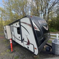 2016 Forest Tracer Ultra Travel Trailer 30 Foot