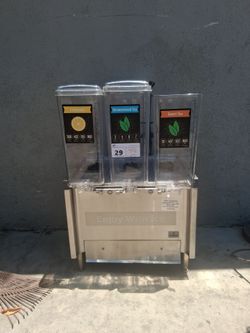 Beverage dispenser