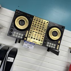 Pioneer Turntable