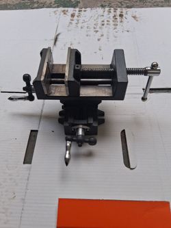 Wen vise 4-1/4" (read description part of posting)