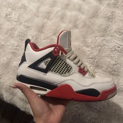 Jordan 4s