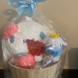 🌸🌺🌼BONITA BACKPACK DE CINNAMON ROLL CON VASO NUEVOS 