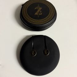 Nintendo Switch Chat Earbuds $15 Zelda Edition 