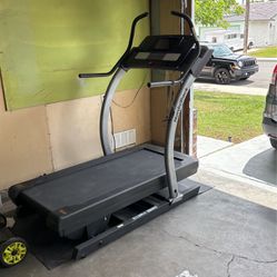 Nordic Track Treadmill X11i