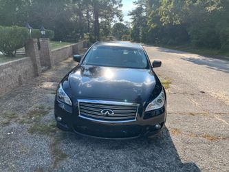 2011 Infiniti M37