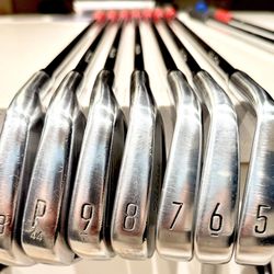 Titleist T150 Iron Set GW- 5 Iron Fugikura Axiom Graphite Stiff