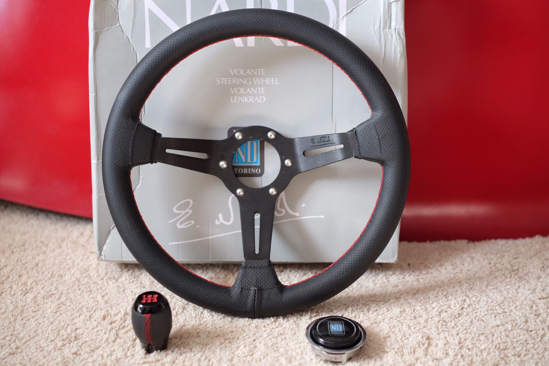 Nardi Steering wheel and Shift Knob