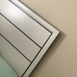 Queen Bed Set  With Dressers 