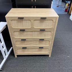 4 Drawer Dresser, Modern Rattan Dresser Chest with Wide Drawers and Metal Handles, Farmhouse Wood Storage Chest of Drawers for Bedroom, Living Room