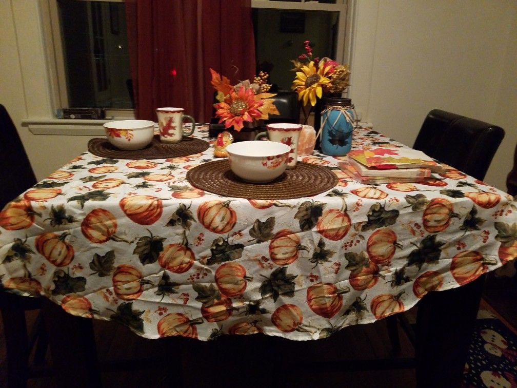 Thanksgiving Decor