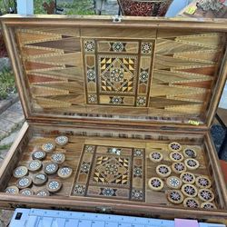 XL Wooden Artisan Handmade Carved Backgammon Set 19.5 Inch Plus Chess 50x 50 cm