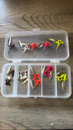 Pack of hooks size 1/16 underspin